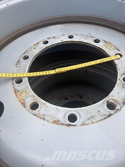 Mitas AC 65 Traktorit