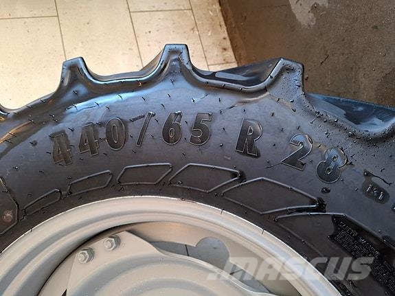 Mitas AC65 Ελαστικά και ζάντες