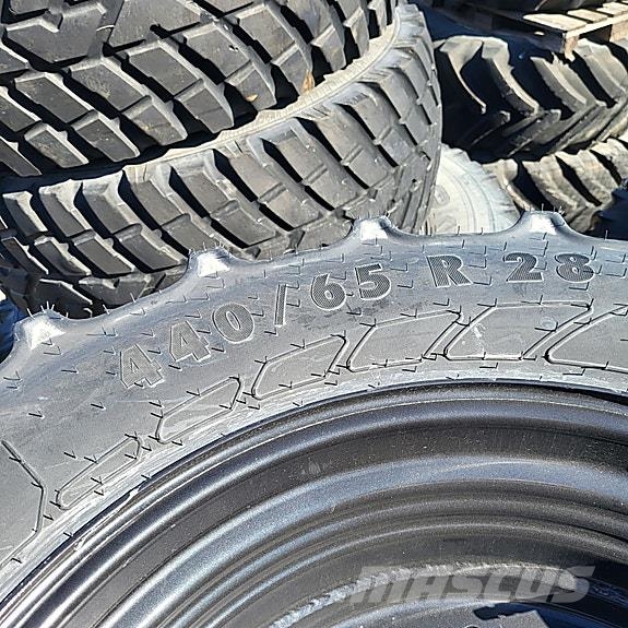 Mitas AC65 Valtra G-serie og MF 5S Ελαστικά και ζάντες