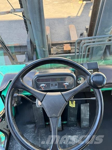 Mitsubishi FD100 معدات البناء - غير ذلك
