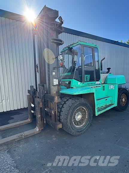 Mitsubishi FD100 معدات البناء - غير ذلك
