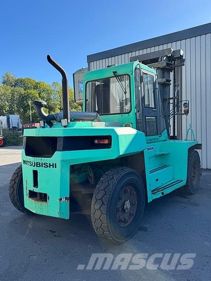 Mitsubishi FD100 معدات البناء - غير ذلك