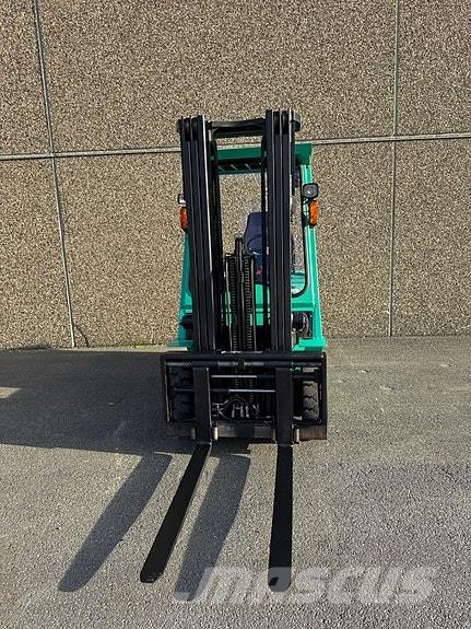 Mitsubishi FD25K Diger