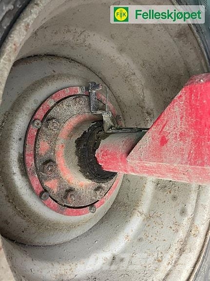 Moi / Kverneland GB 18 med jett pumpa og sjølvsug med  Mineraldüngerstreuer