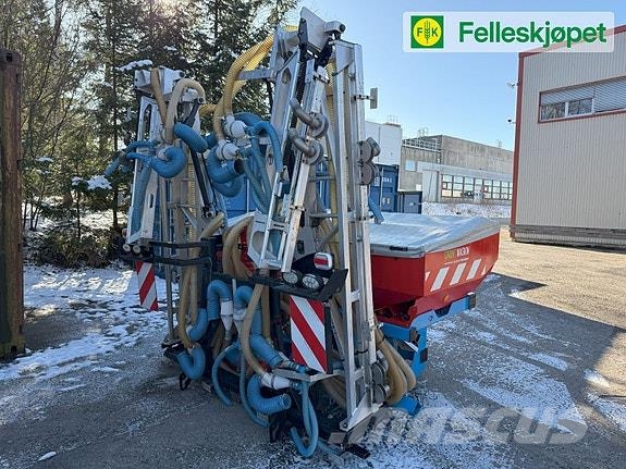 Monosem Duo gjødselkasse med Duro bom Remolques esparcidores de estiércol