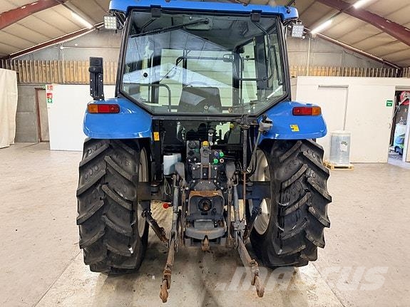 New Holland 5635 Tractors