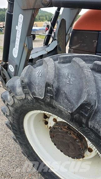 New Holland L85 トラクター