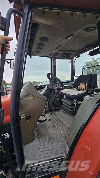 New Holland L85 トラクター