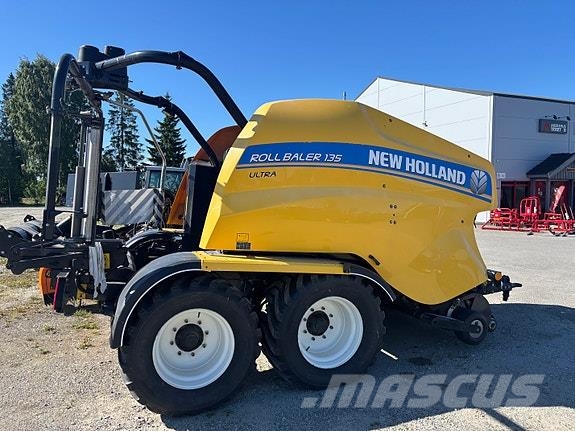 New Holland Rollbaler 135 Ultra 圓型牧草打包機