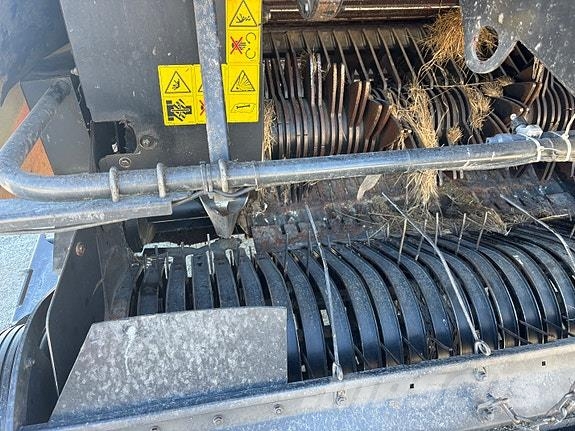 New Holland Rollbaler 135 Ultra 圓型牧草打包機