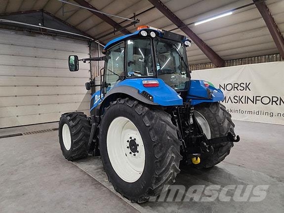 New Holland T5.115 EC#2 sett dekk# الجرارات