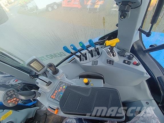 New Holland T5.140 DC- DEMO Traktorji