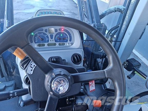 New Holland T6.160 トラクター