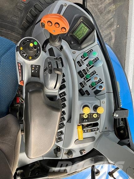 New Holland T6080 Traktoren