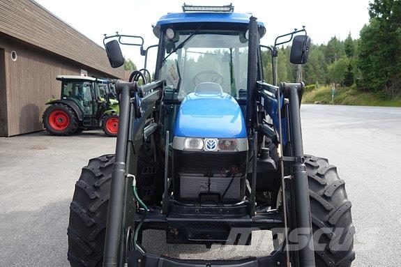 New Holland TD90 トラクター