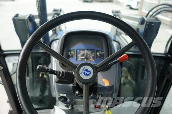New Holland TD90 トラクター