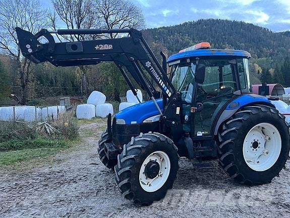 New Holland TD90D Tractors