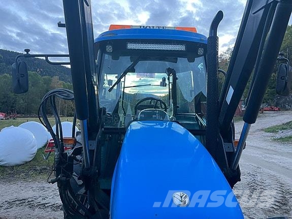 New Holland TD90D Tractors