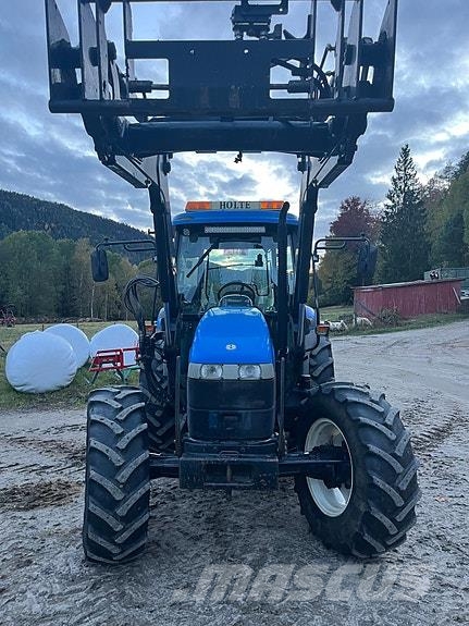 New Holland TD90D Tractors