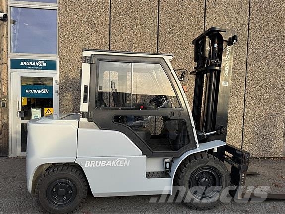 Nissan D1F4A45Y 32209 Sonstige Baumaschinen