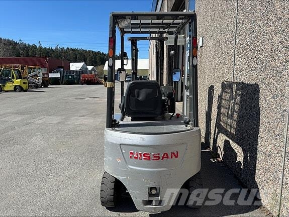 Nissan FB16 5890 KUN 675timer معدات البناء - غير ذلك
