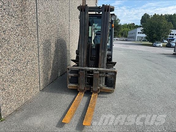 Nissan FD30 30871 Otros