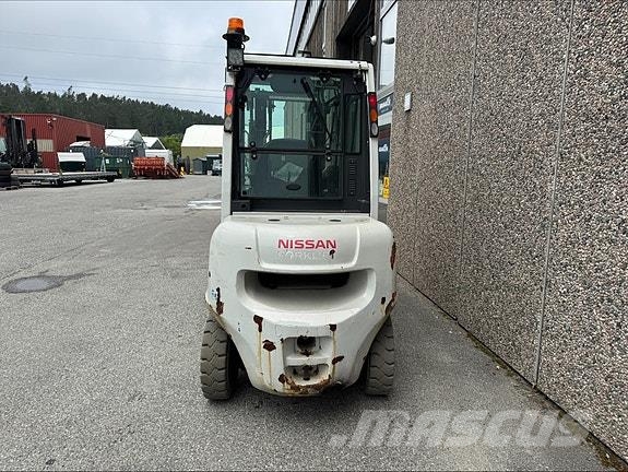 Nissan FD30 47866 معدات البناء - غير ذلك