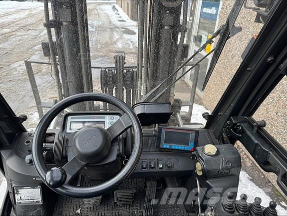 Nissan FD40 31481 Sonstige Baumaschinen