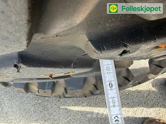 Nokian Hakka TRI 2 540/80R38+440/80R28 Rehvid, rattad ja veljed