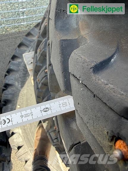 Nokian Hakka TRI 2 540/80R38+440/80R28 Gumiabroncsok, kerekek és felnik