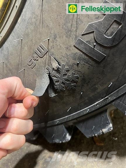 Nokian Hakkapeliitta Traktorid