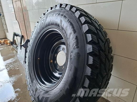 Nokian Hakkapeliitta Tri Gume, točkovi i felne