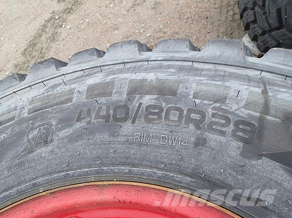 Nokian Hakkapelita hjulsett 540/80R38 og 440/80R28 Tyres, wheels and rims
