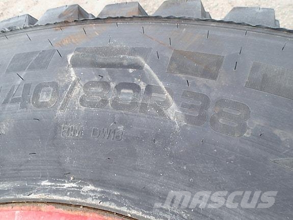 Nokian Hakkapelita hjulsett 540/80R38 og 440/80R28 Tyres, wheels and rims