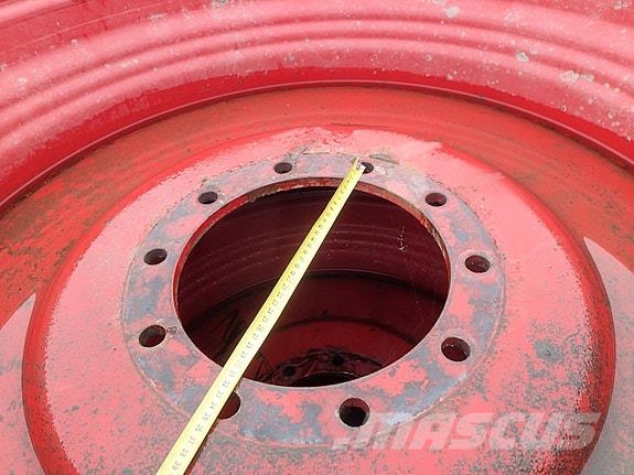 Nokian Hakkapelita hjulsett 540/80R38 og 440/80R28 Tyres, wheels and rims