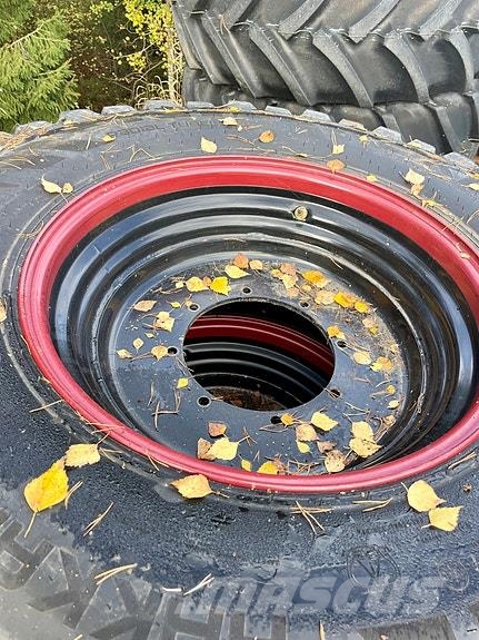 Nokian Hakkapelitta 540/80-38, 440/80-28 Seip og pigg Ostale poljoprivredne mašine