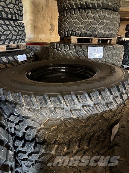 Nokian Hakkapellitta Ruedas