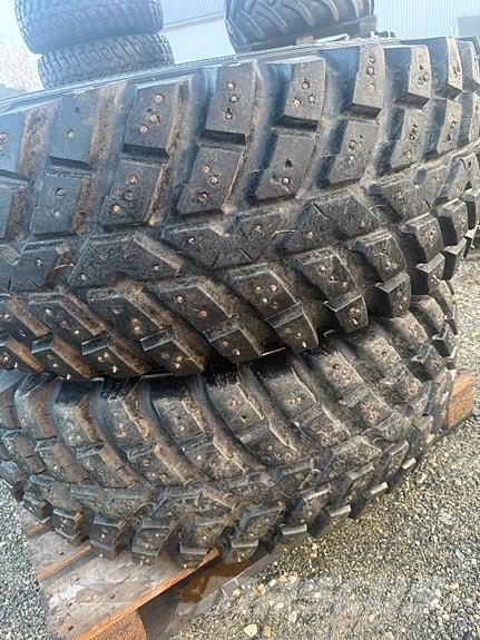 Nokian Tri 2 Pneus, rodas e aros