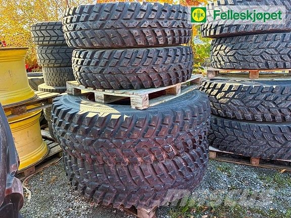Nokian TRI 2 komplett på felg Dekk, hjul og felger