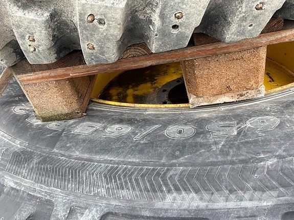 Nokian TRI Tri Otros equipos para carreteras y quitanieves