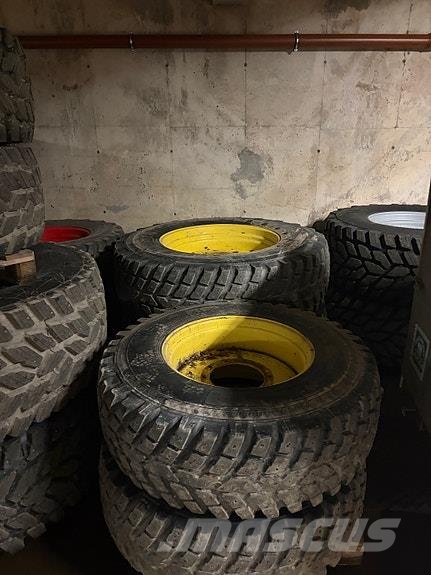 Nokian TRI2 الإطارات والعجلات والحافات