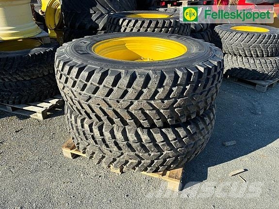 Nokian TRI2 Hjul 480/80-34 og 400/80-24 Gume, točkovi i felne