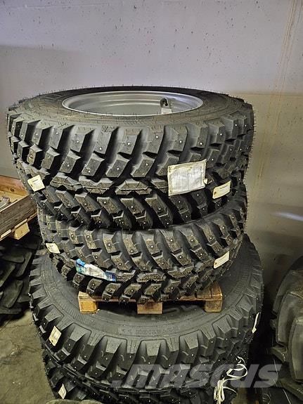 Nokian TRI2 hjulsett 600/65R38 & 480/65R28 Muud teekoristamise ja lumekoristamise masinad