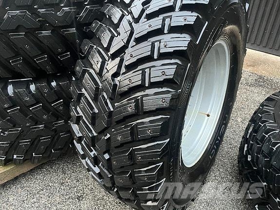 Nokian TRI2 Ukjent modell ماكينات زراعية - غير ذلك