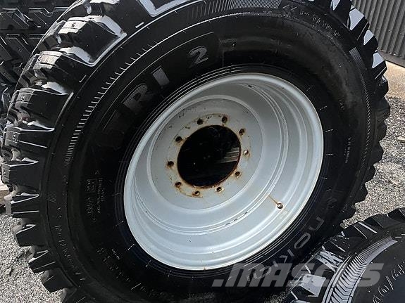 Nokian TRI2 Ukjent modell ماكينات زراعية - غير ذلك