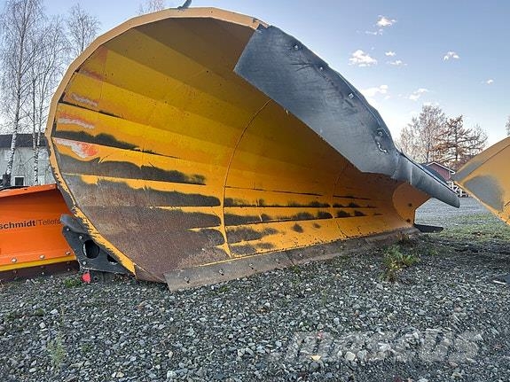  Øveraasen DH-2850 Genel amaçli römorklar