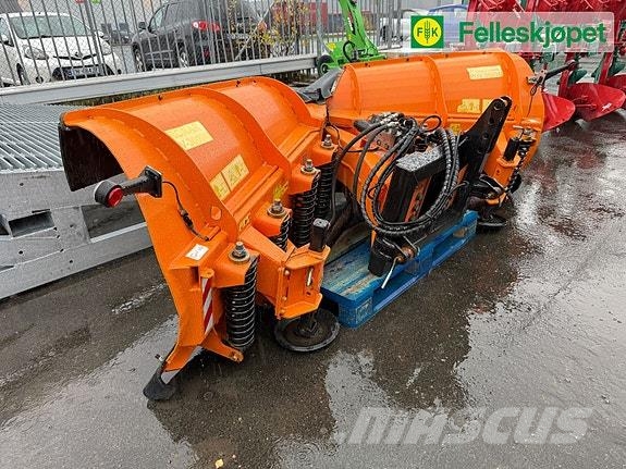 Pronar PUV-3000M Snow blades and plows