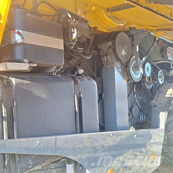 Sampo-Rosenlew Comia C8 med 15 fot`s skjærbord og vogn حصادات