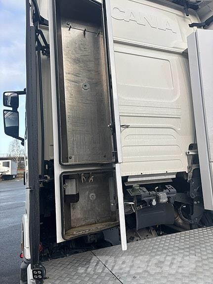 Scania 660 S 6x2 trekkvogn وحدات الجر