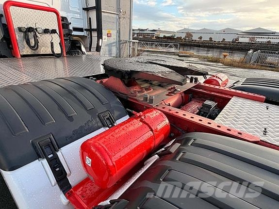Scania 660R forberedt for hydraulikk og ADR Truck Tractor Units
